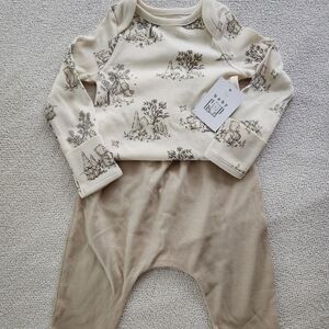 GAP Baby Toile Bear Print Set in Cream and Taupe
